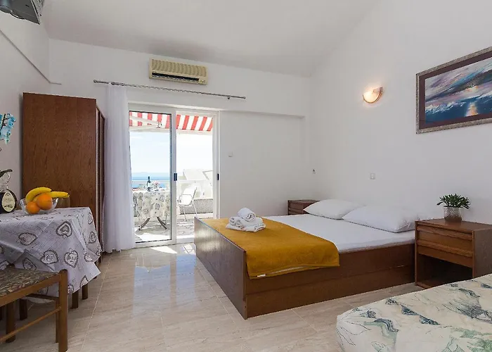 Erceg Макарска