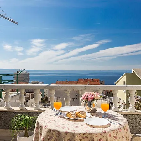 Erceg * Μακάρσκα